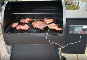 Grilovaná veprová krkovice na peletovém grilu